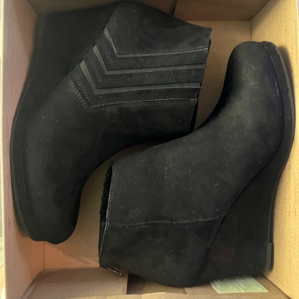 Women’s Wedge Bootie